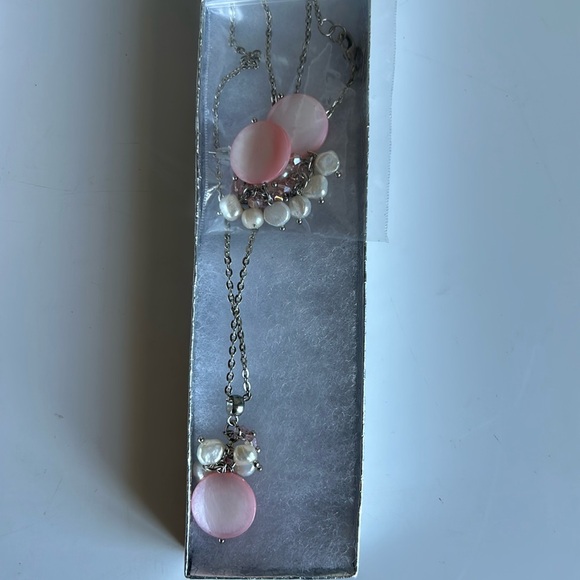 (4 for $20) Pendant Necklace & Earrings - Picture 2 of 5